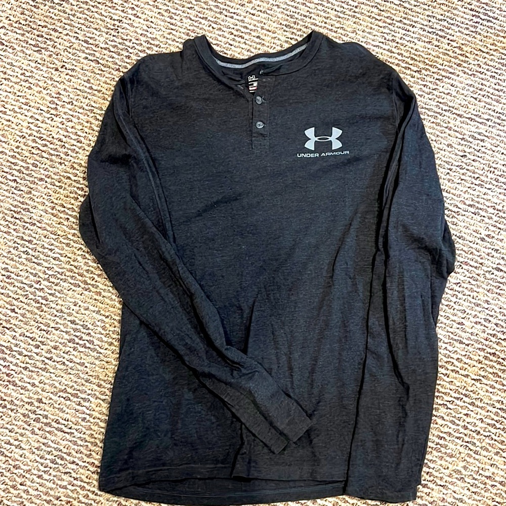 Mens Under armour long sleeve Henley tee